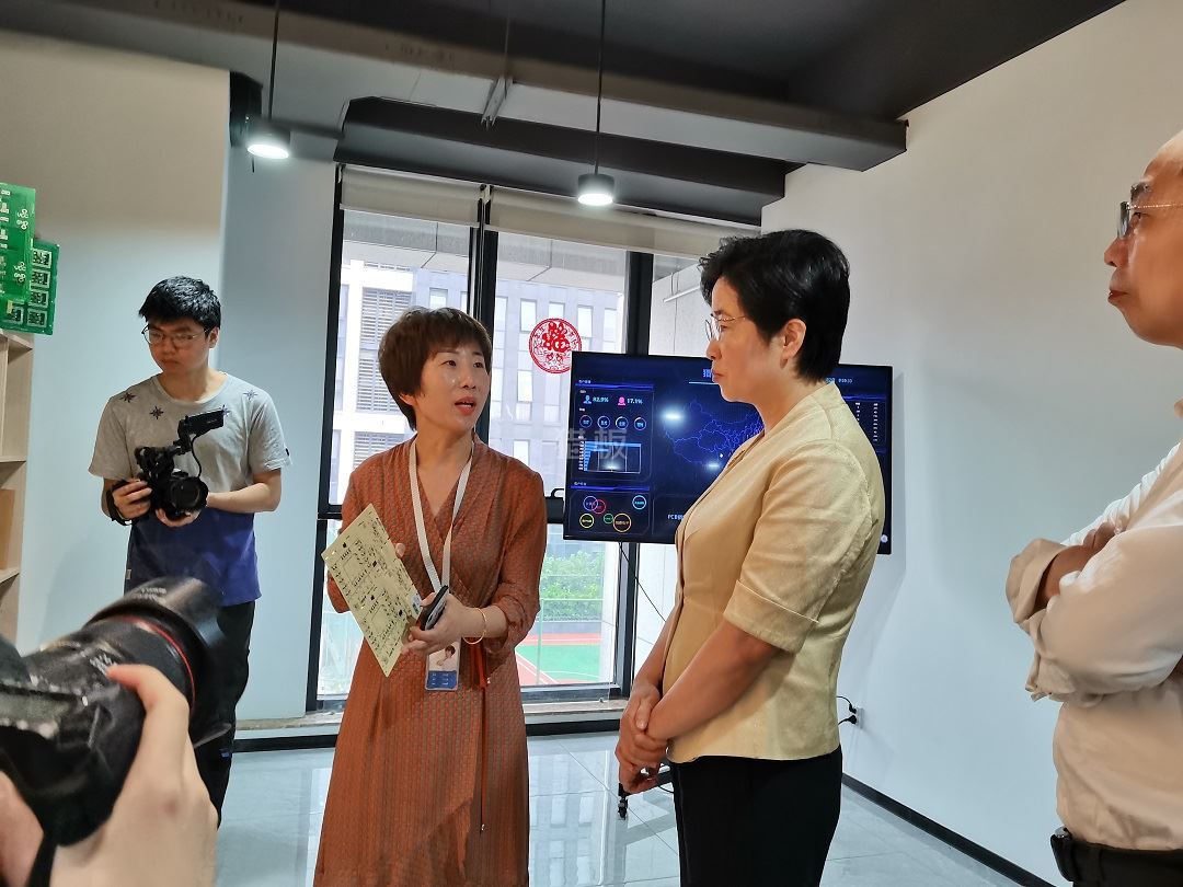 中文字幕无码他人妻味