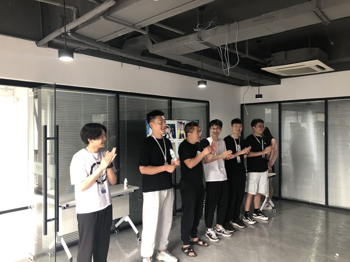 中文字幕无码他人妻味