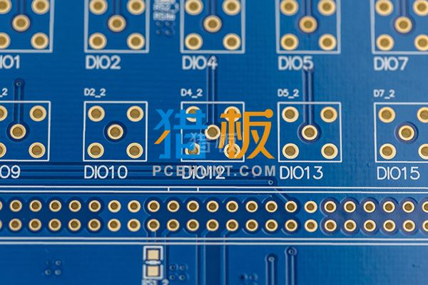 中文字幕无码他人妻味